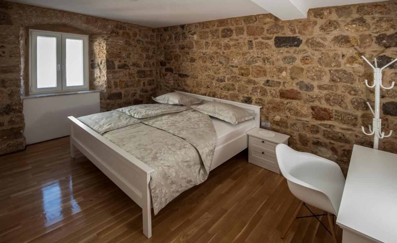 Apartment Antea Sinj Exterior photo